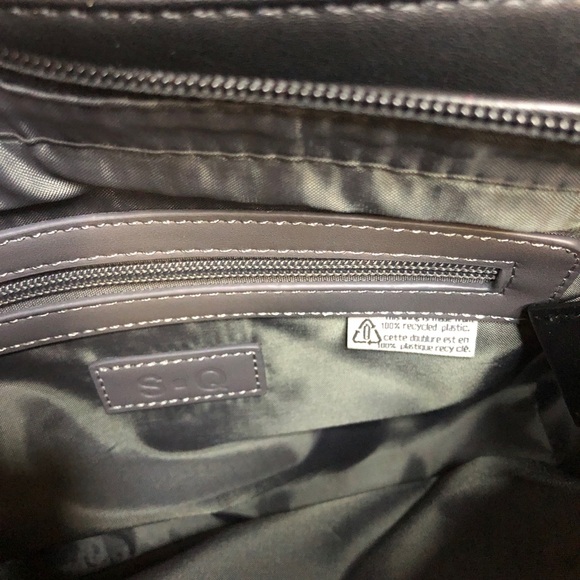 S-Q Black Vegan Leather Cross Body Bag - Picture 9 of 10